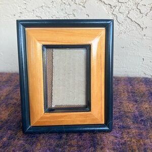 Unk Black and natural wood Accent Frame